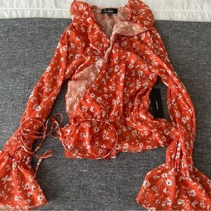NWT Lulu’s tie wrap orange top, long sleeve, like new, size S